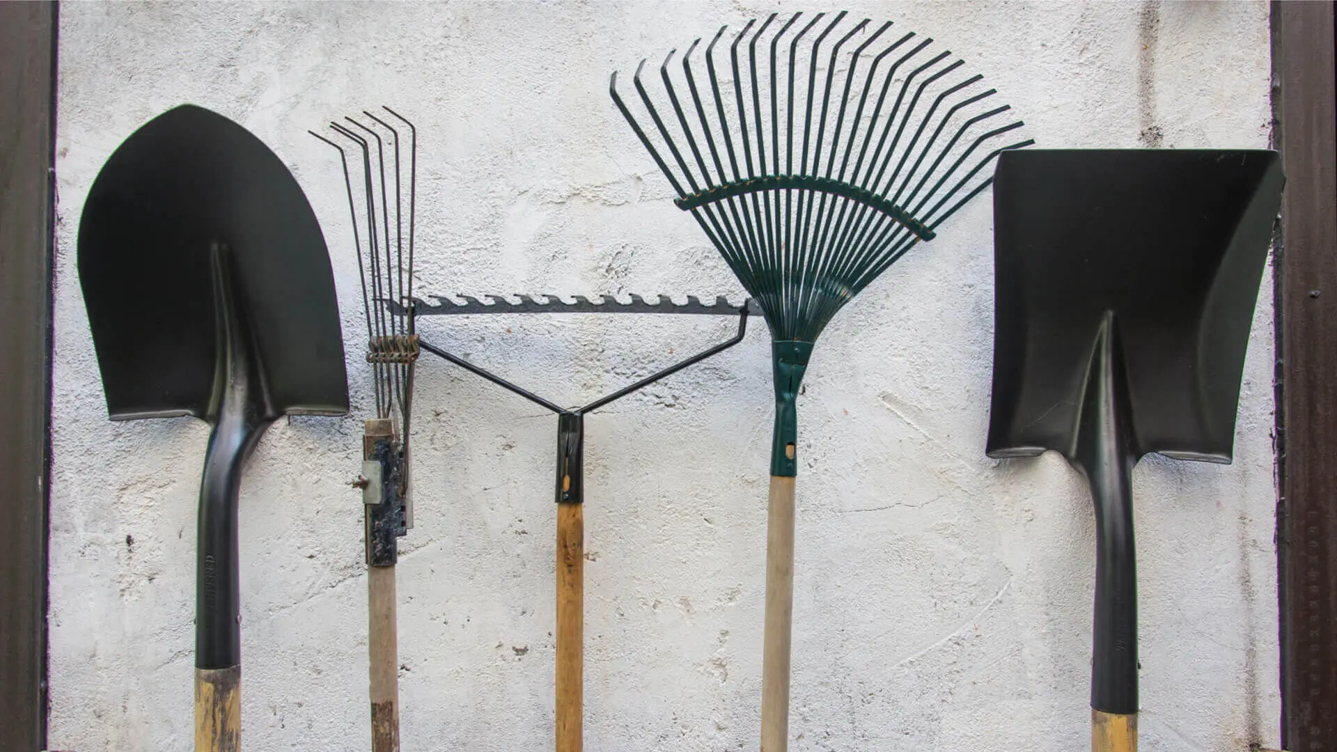 L’errore che fanno tutti nel riconoscere questi attrezzi da giardinaggio: ecco i nomi corretti