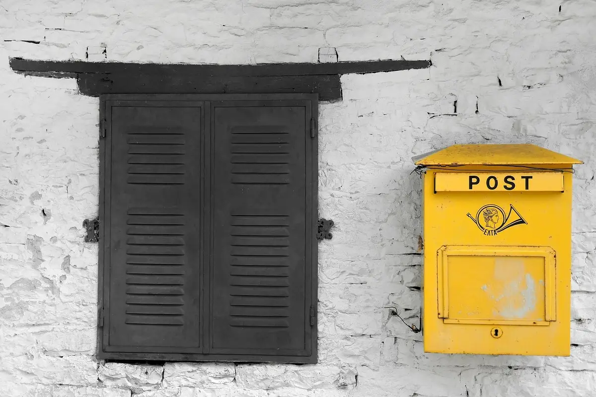 Attenzione alla tua cassetta della posta: se non ha queste caratteristiche rischi multe e furti