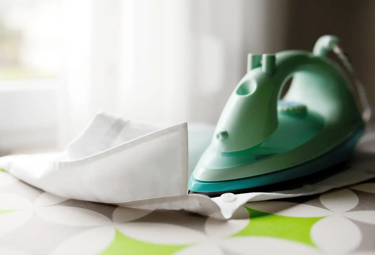 L’elettrodomestico che ti fa stirare le lenzuola in metà tempo: ecco come funziona